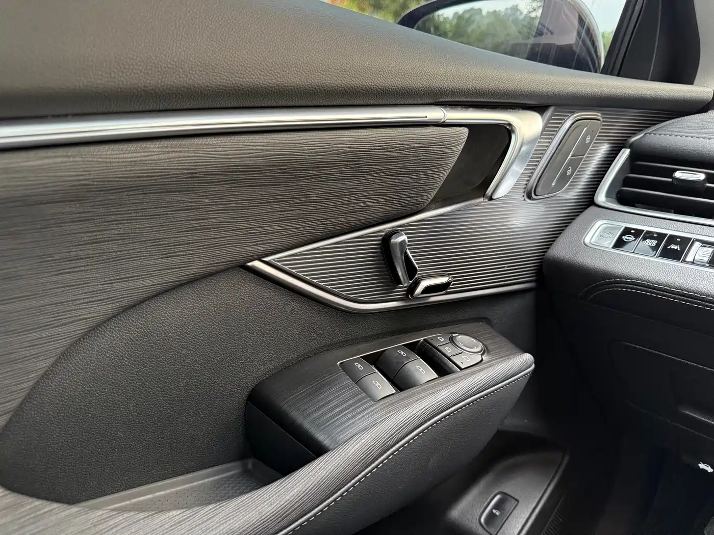 Buick LaCrosse 2024 28T Yuezun Edition фото 12