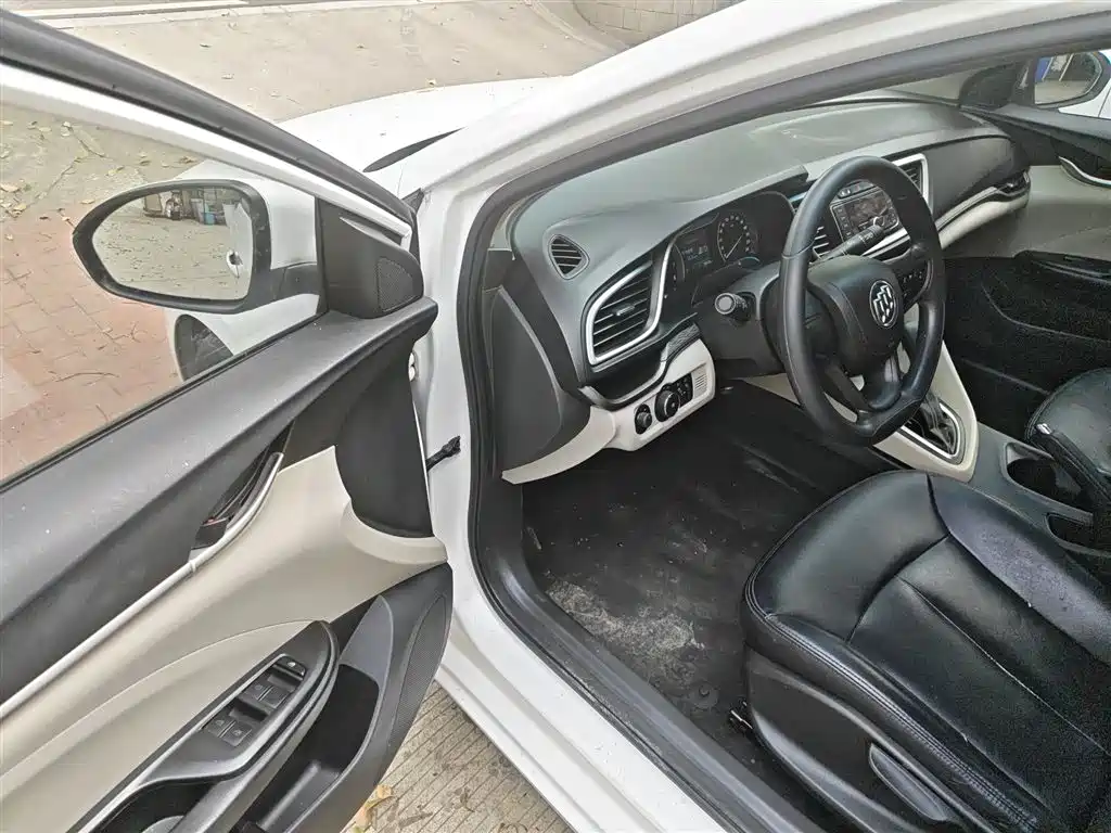 Buick Excelle 2015 15N Automatic Elite фото 16