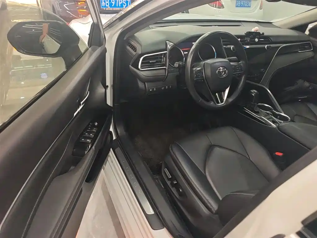 Toyota Camry 2019 Facelift 2.5S F Sport Version фото 12