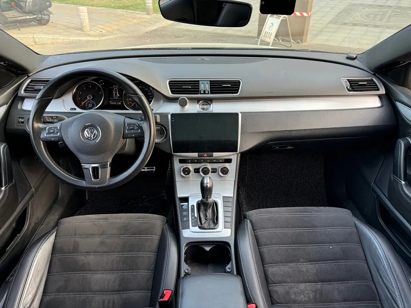 Volkswagen FAW-Volkswagen CC 2016 Model 1.8TSI Premium фото 8