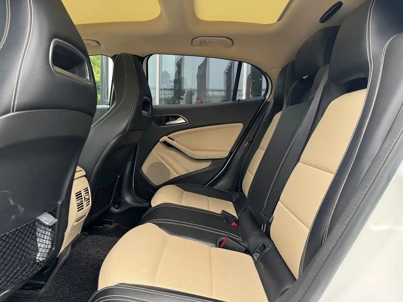 Mercedes-Benz GLA 2018 GLA 200 Dynamic фото 8