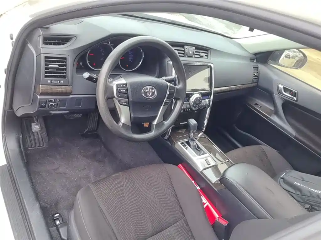 Toyota Reiz 2013 2.5S Elite Edition фото 10