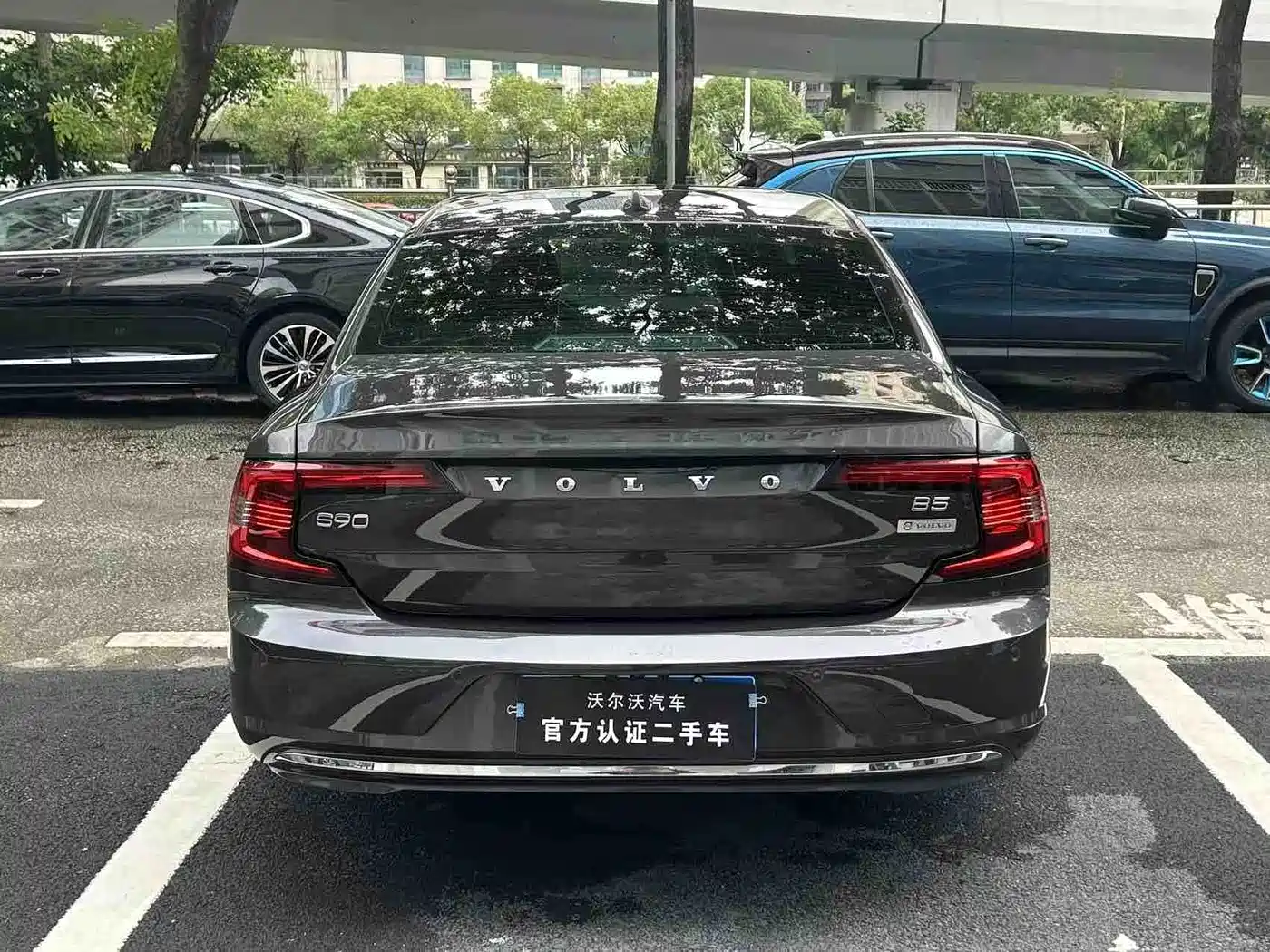 Фото 10 - Volvo S90
