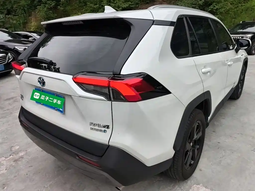 Toyota RAV4 Rongfang 2021 Facelift Hybrid 2.5L E-CVT 4WD Elite PLUS фото 7