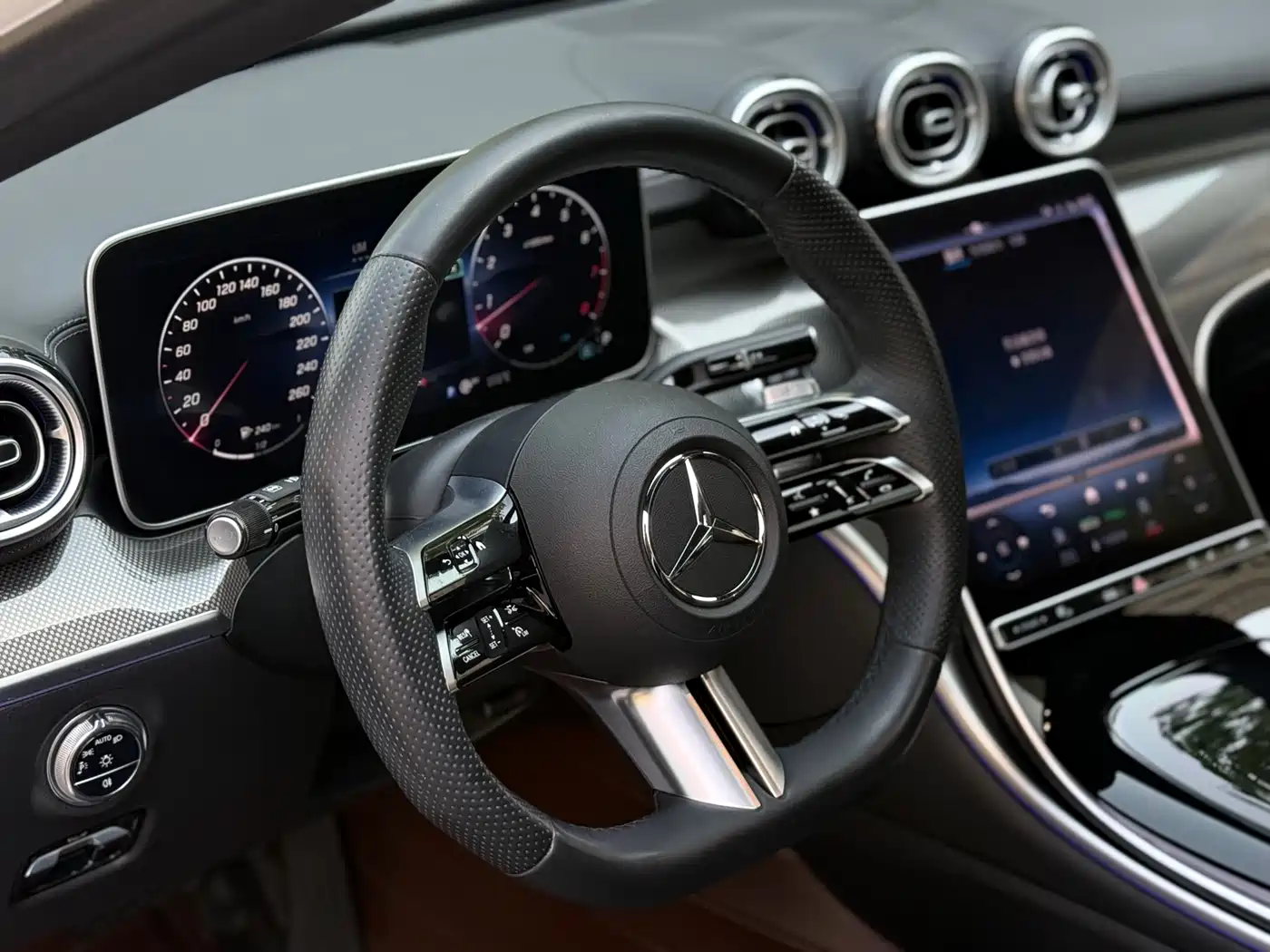 Mercedes-Benz C-Class 2024 C 260 L Sport фото 7