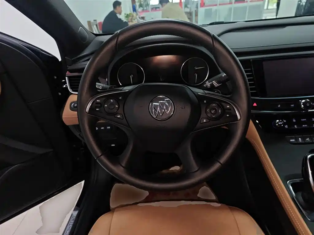 Buick LaCrosse 2018 Model 20T Luxury Edition фото 11