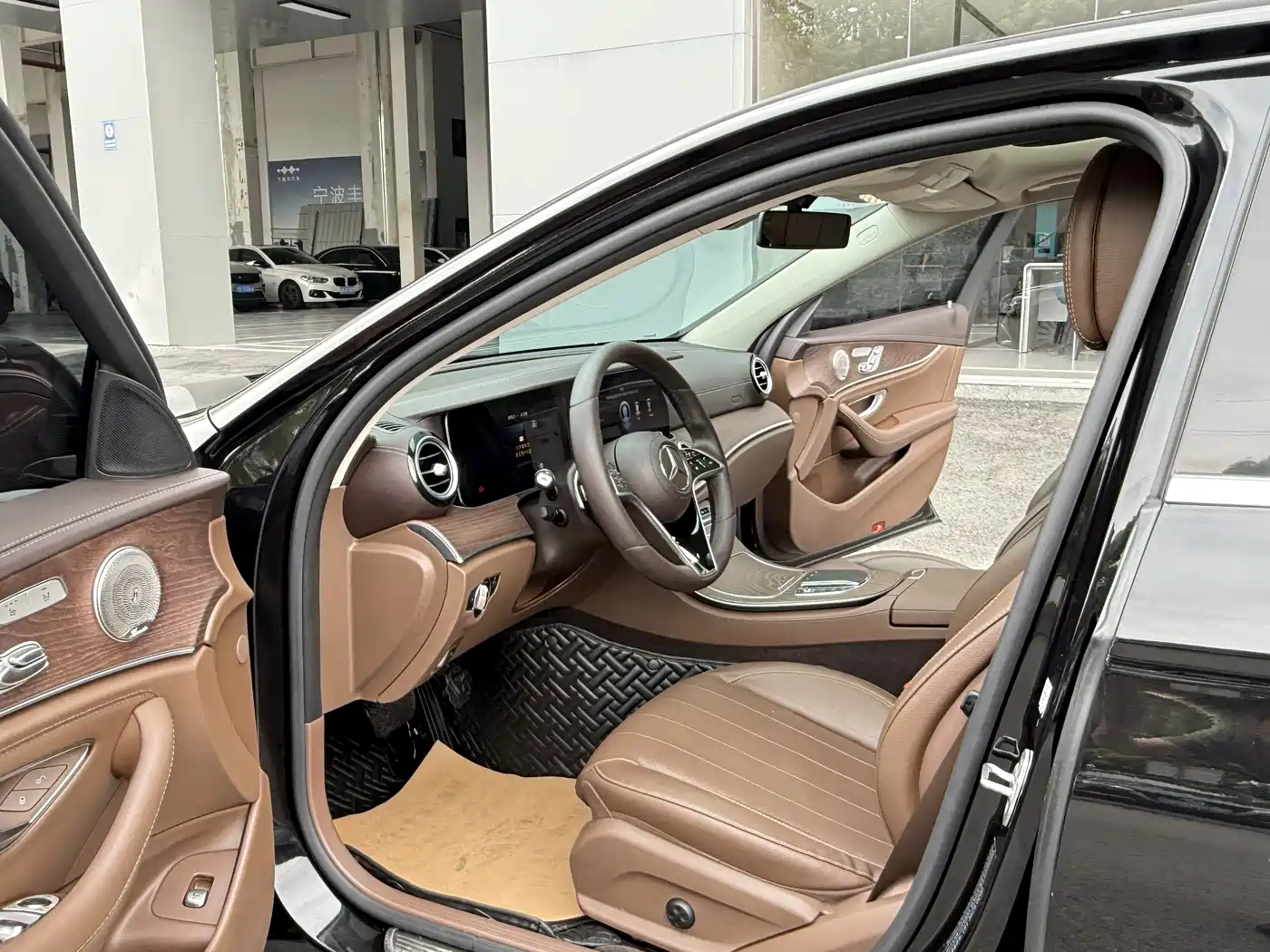 Mercedes-Benz E-Class 2021 Facelift E 300 L Sport Luxury фото 5