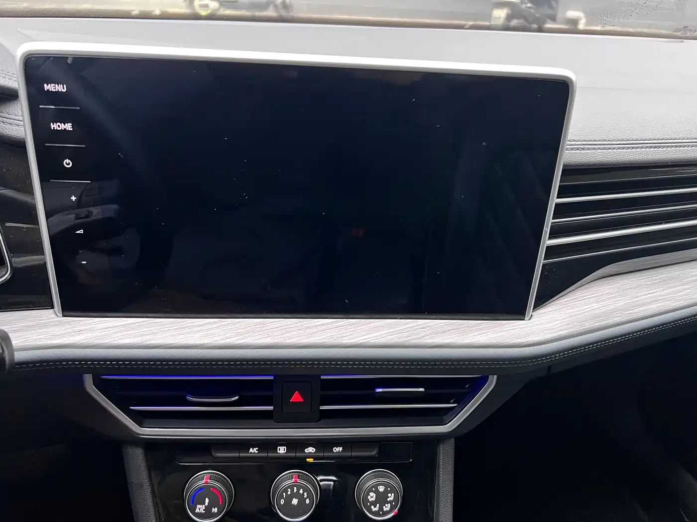 Volkswagen Sagitar 2023 300TSI DSG Surpassing Edition фото 6