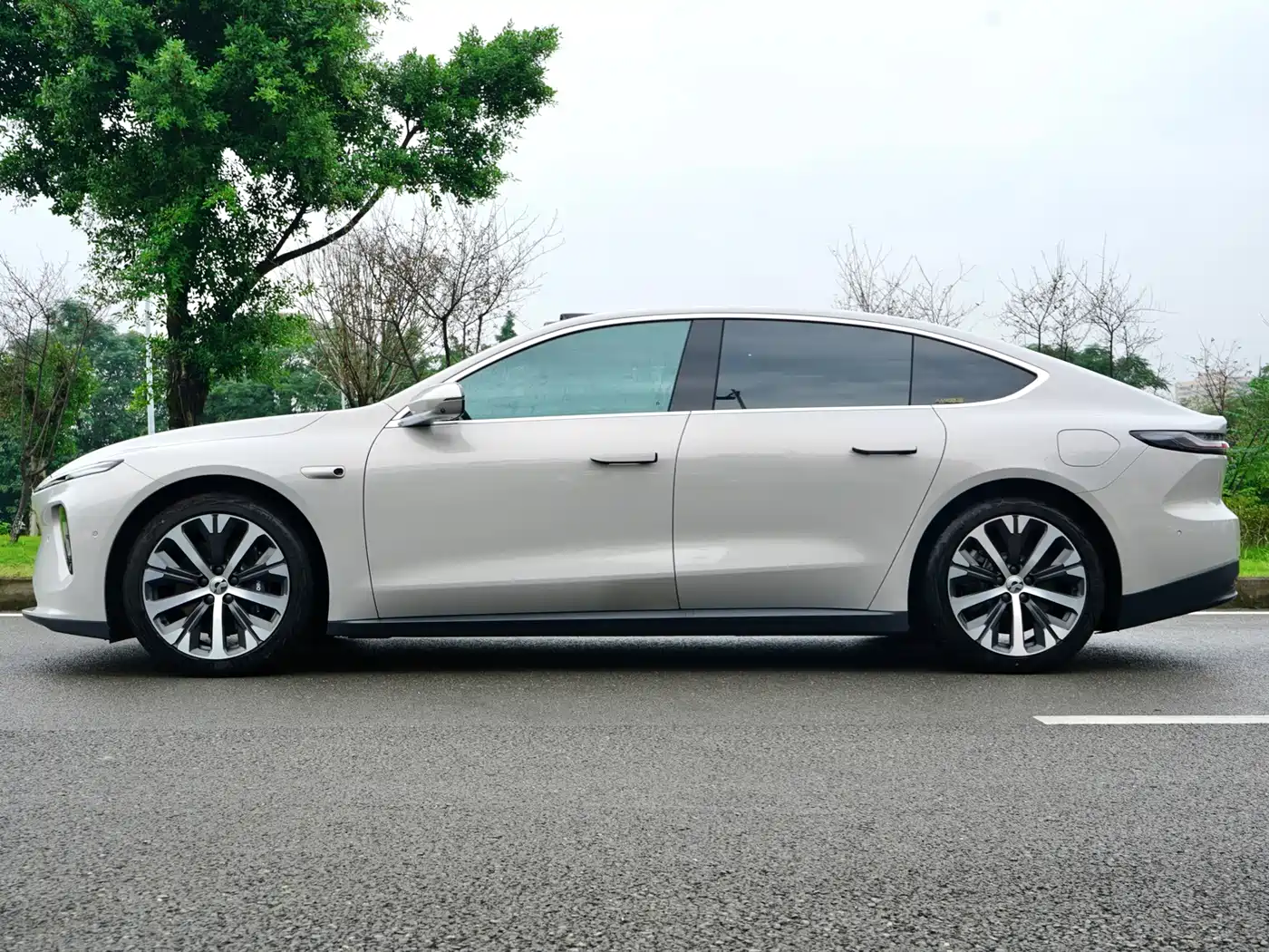 2025 NIO ET7