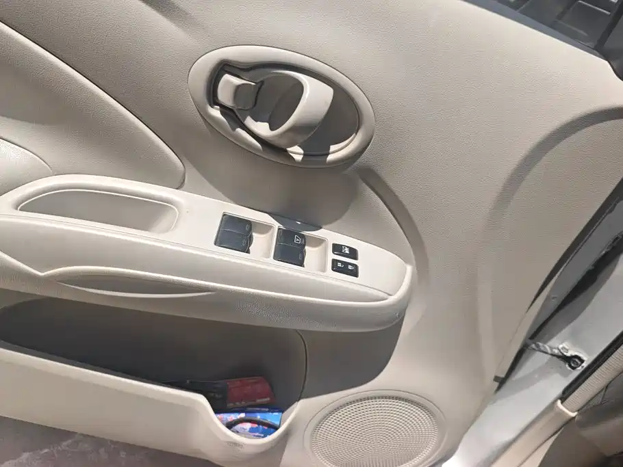 Nissan Sunny 2012 2011 1.5XL Manual Luxury Edition
