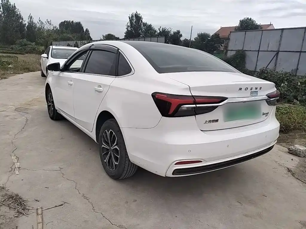 Photo 5 - Roewe i6 MAX EV
