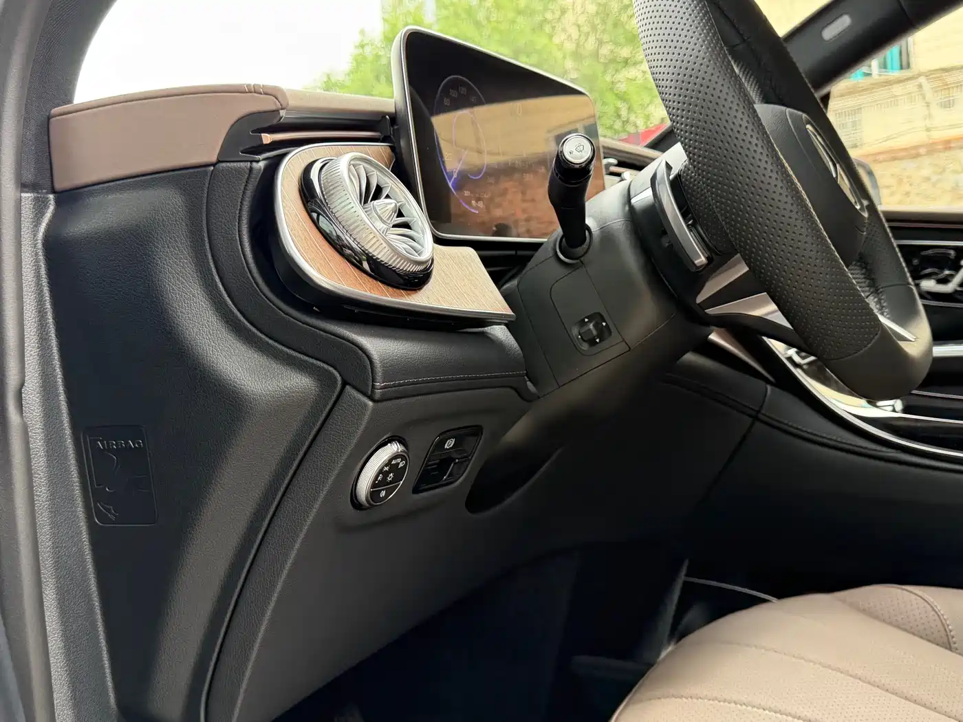 Mercedes-Benz EQE SUV 2025 2024 500 4MATIC Luxury Edition