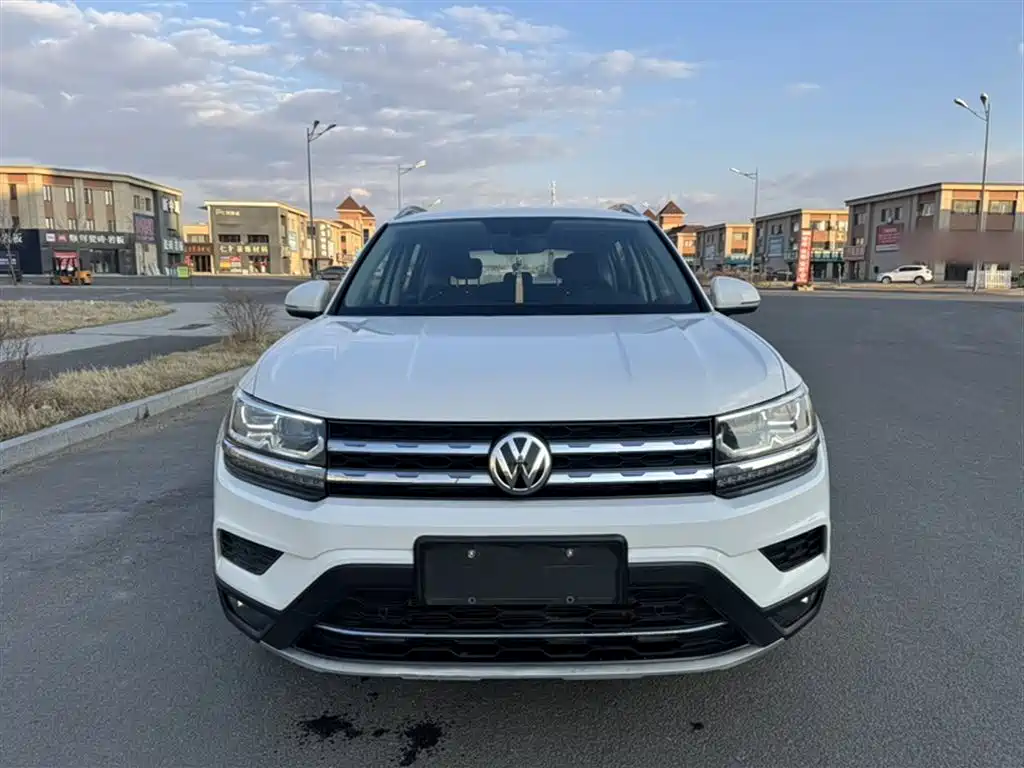 Volkswagen Tharu 2019 Model 280TSI 2WD Flagship Edition China VI фото 3