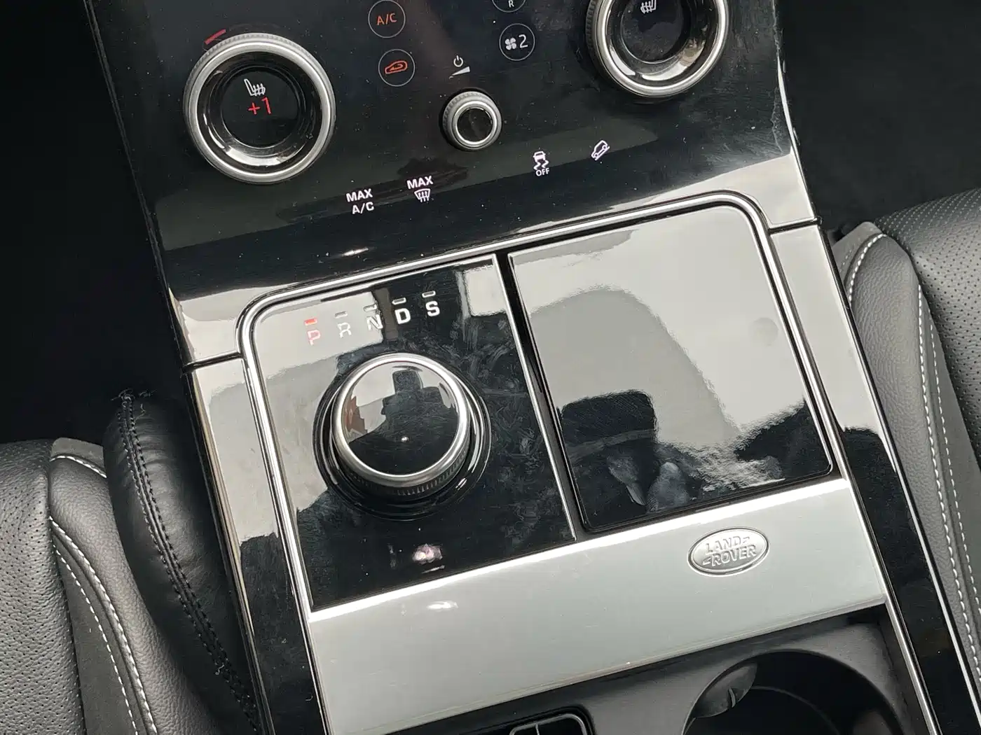 Land Rover Range Rover Velar 2020 P340 R-DYNAMIC S фото 20