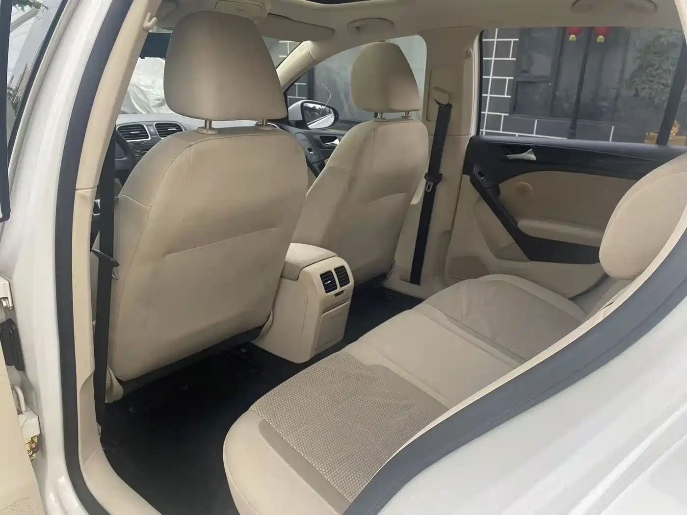 Volkswagen Golf 2012 1.6 Automatic Comfort Type фото 12
