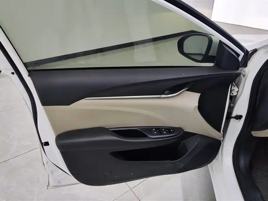 Buick Excelle 2021 Exemplar 1.5L Auto Elite фото 7