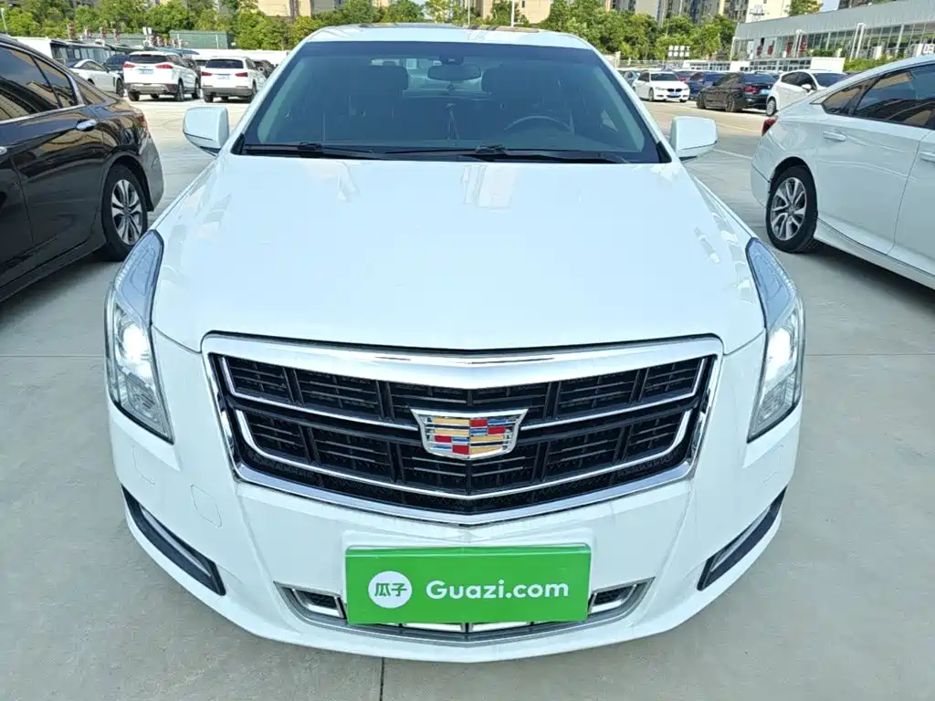 Cadillac XTS 2015 2014 28T Comfort