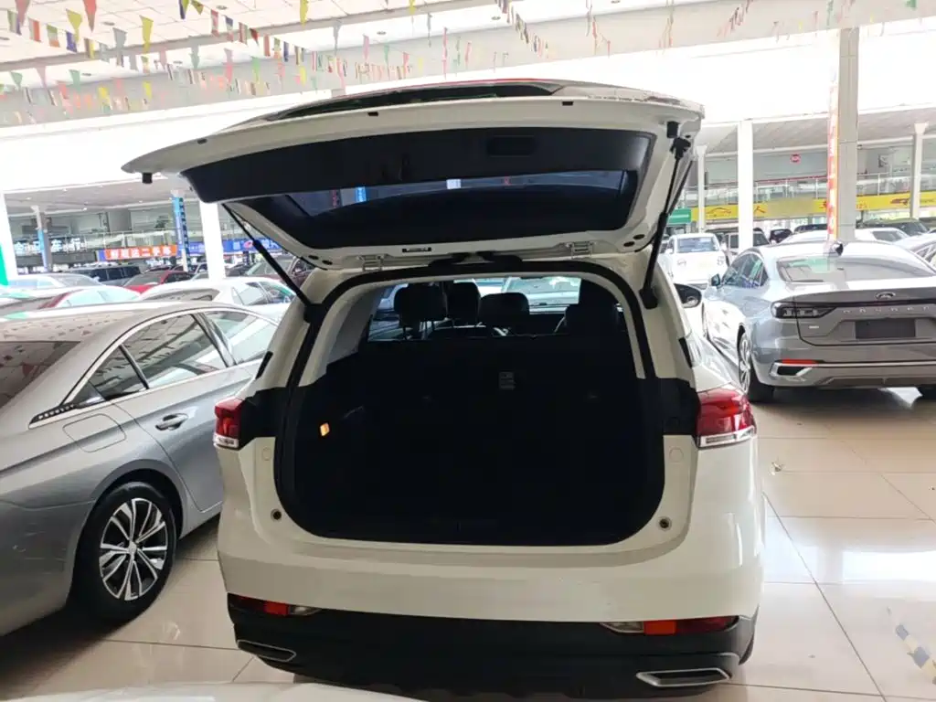 Changan Oshan X7 PLUS 2023 2022 1.5T Blue Whale Edition Auto Executive