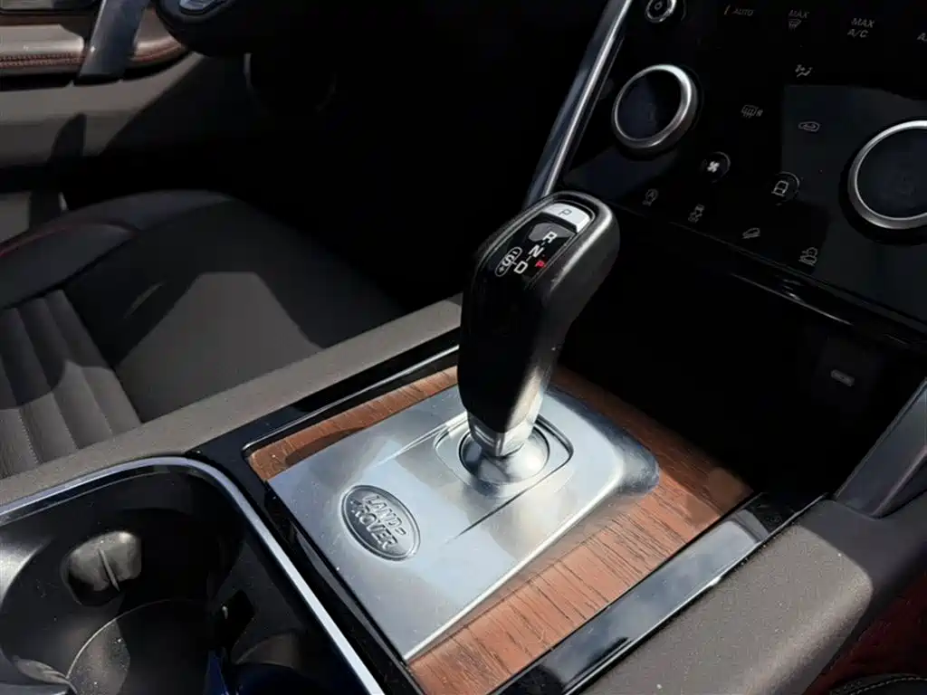 Land Rover Discovery Sport 2022 Model 249PS R-Dynamic S Performance Edition 5-Seater фото 14