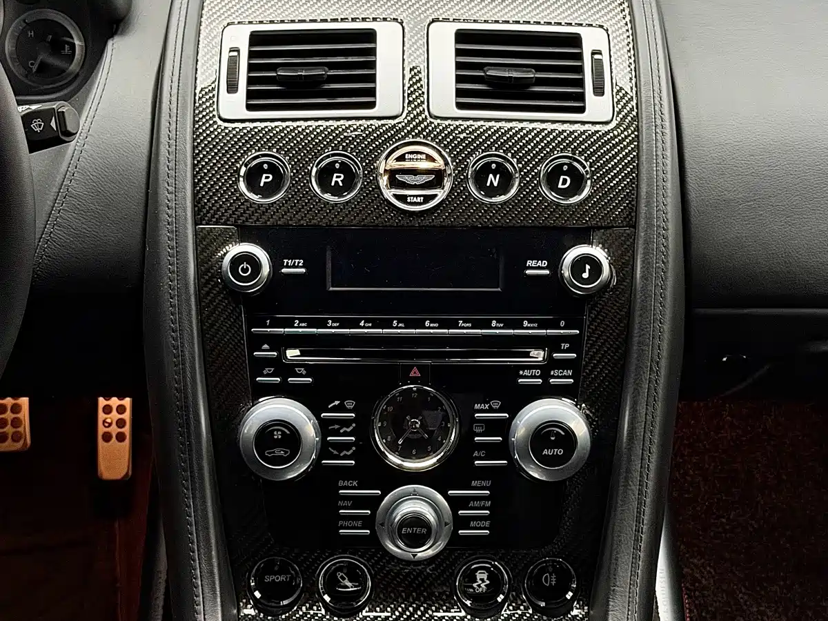 Aston Martin Rapide 2013 2010 6.0L