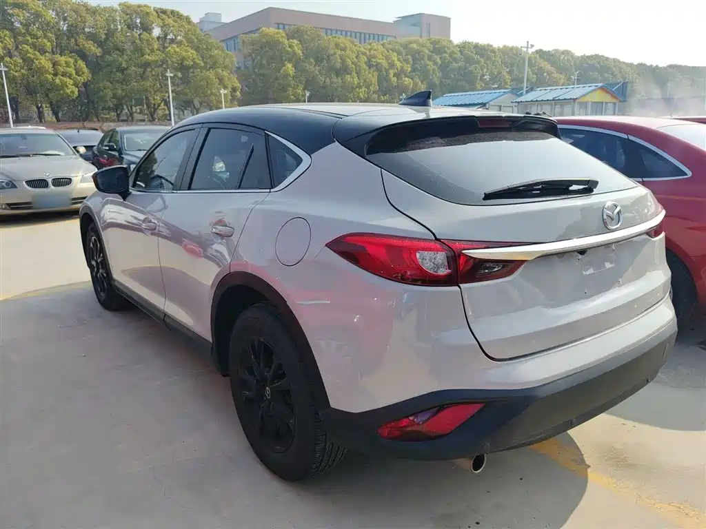 Фото 23 - Mazda CX-4