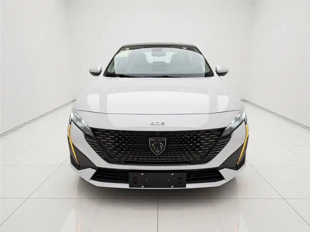 PEUGEOT 408