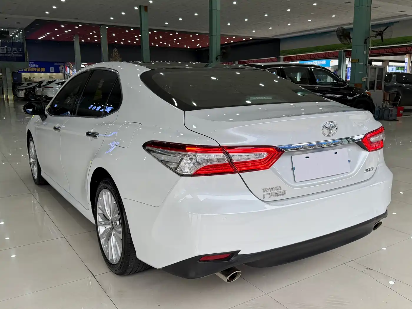 Toyota Camry 2019 2.5G Luxury Edition China VI фото 14