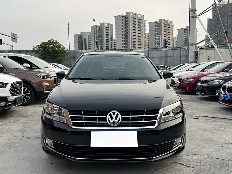 Volkswagen Lavida 2013 1.4TSI Manual Luxury Edition фото 2