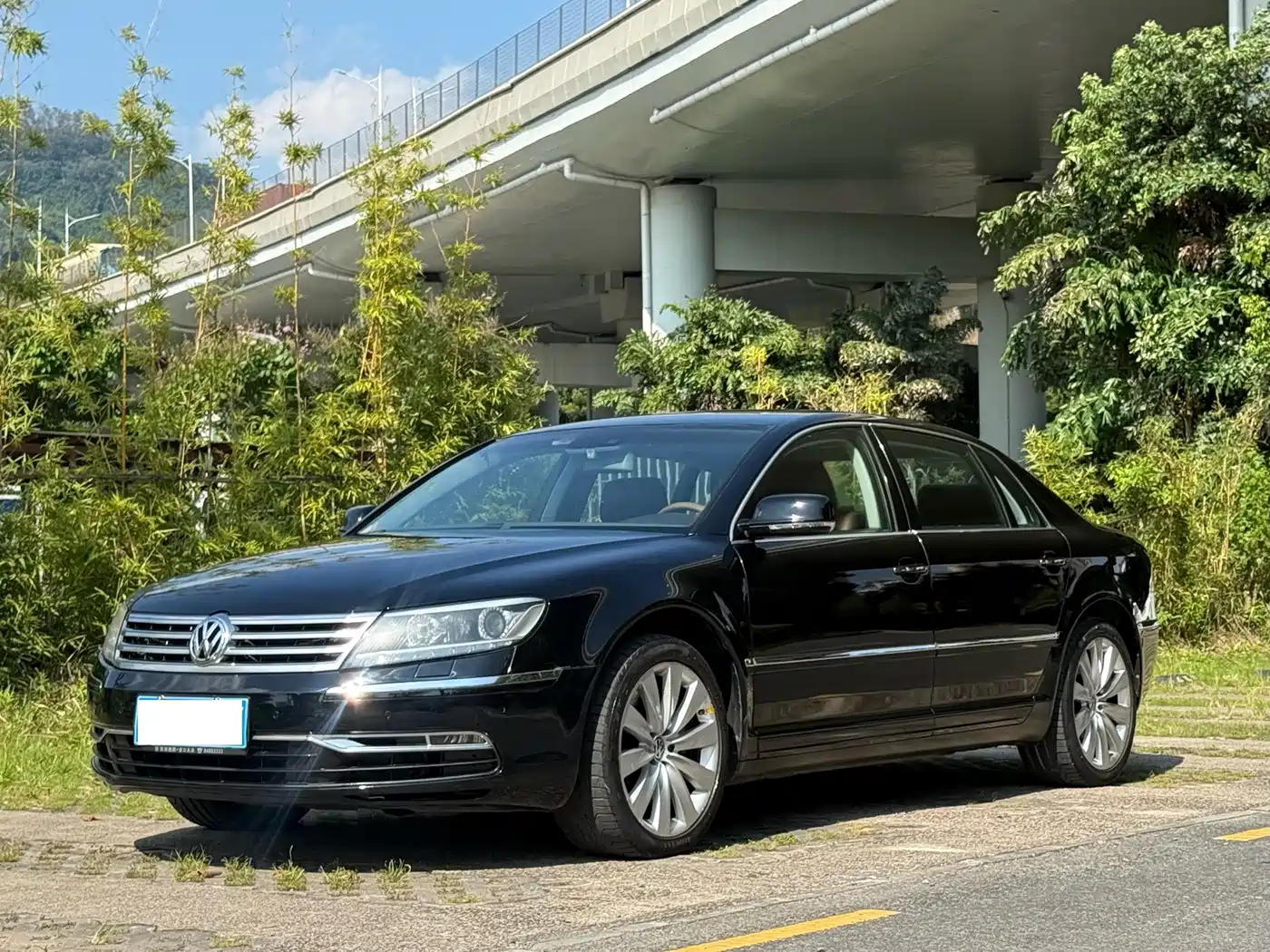 Volkswagen Phaeton 2010 2011 3.6L V6 4-seat Long Wheelbase Individual