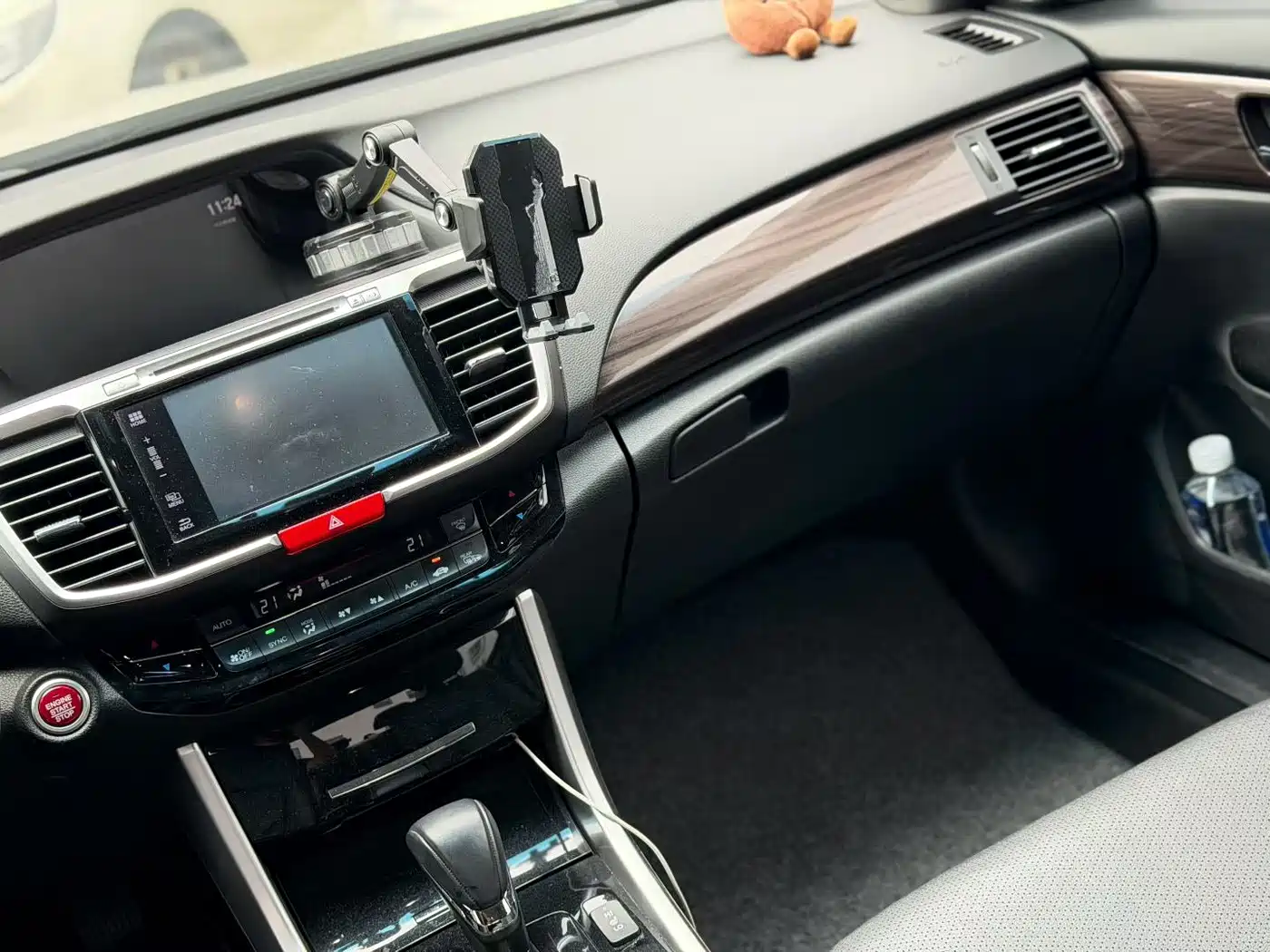Фото 5 - Honda Accord