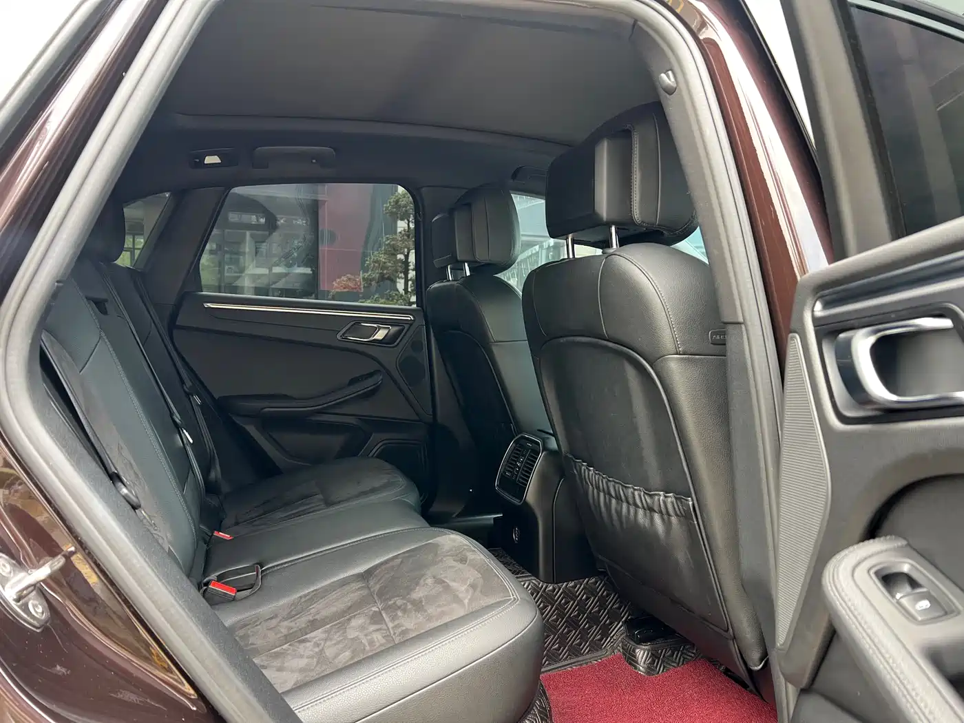 Porsche Macan 2018 Macan 2.0T фото 4