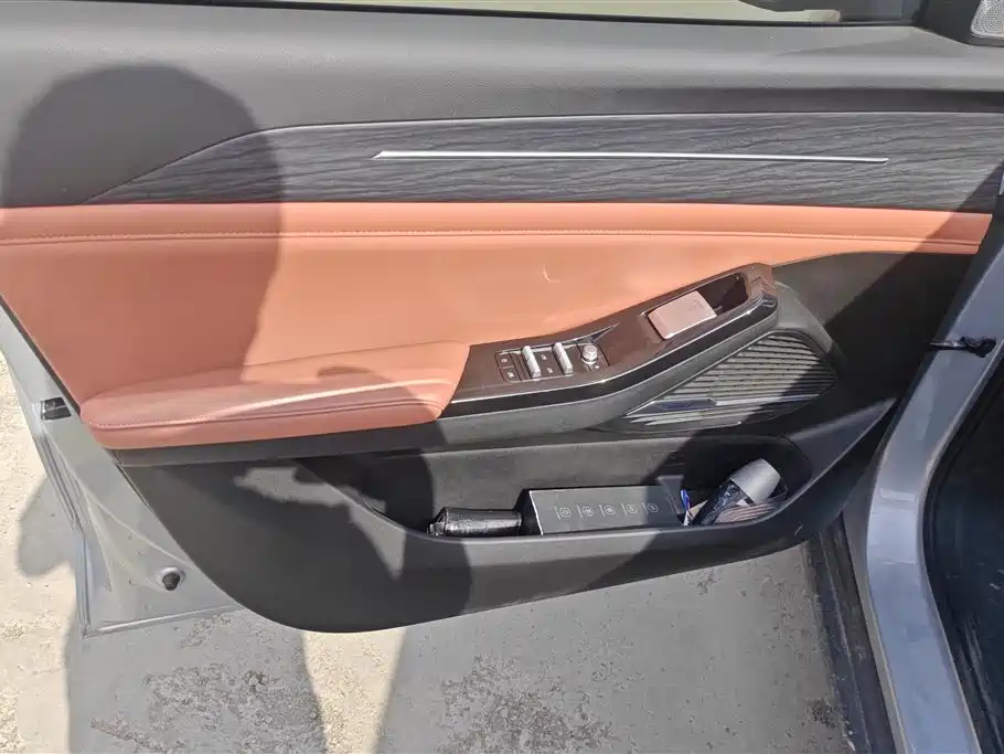 GEELY GALAXY GALAXY L6