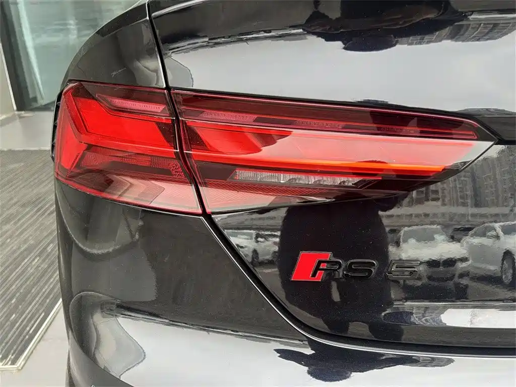 Audi RS 5 2024 2023 Model RS 5 2.9T Sportback Obsidian Edition