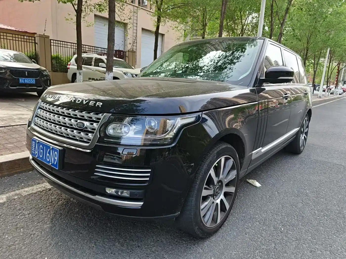 Land Rover Range Rover 2017 3.0 SC V6 Vogue LWB (Long Wheelbase)