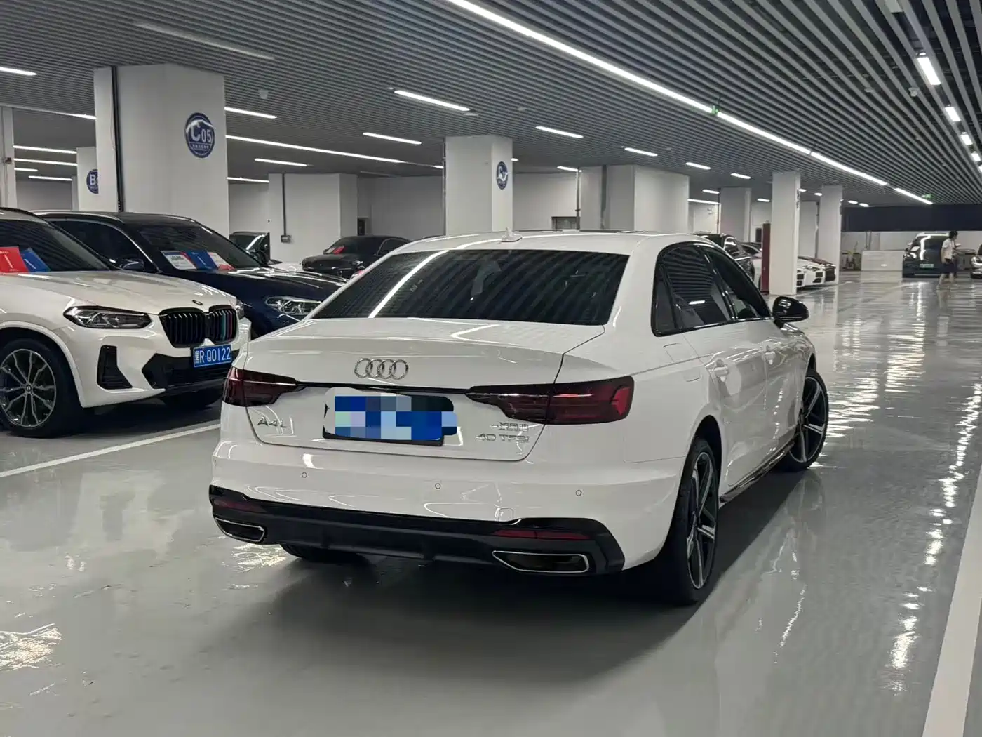 Audi A4L 2025 2 Million Celebration Edition 40 TFSI Luxury Dynamic фото 16