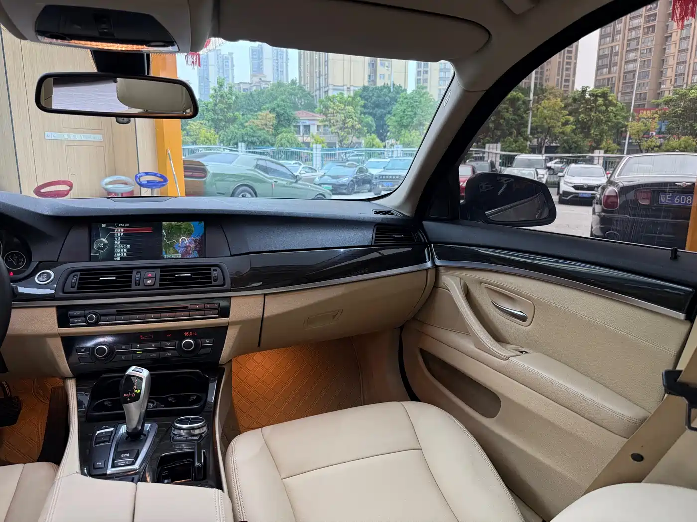 BMW 5 Series 2013 530Li Luxury фото 20