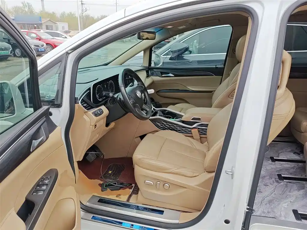 Buick GL8 2021 ES Landlord 653T Premium фото 16