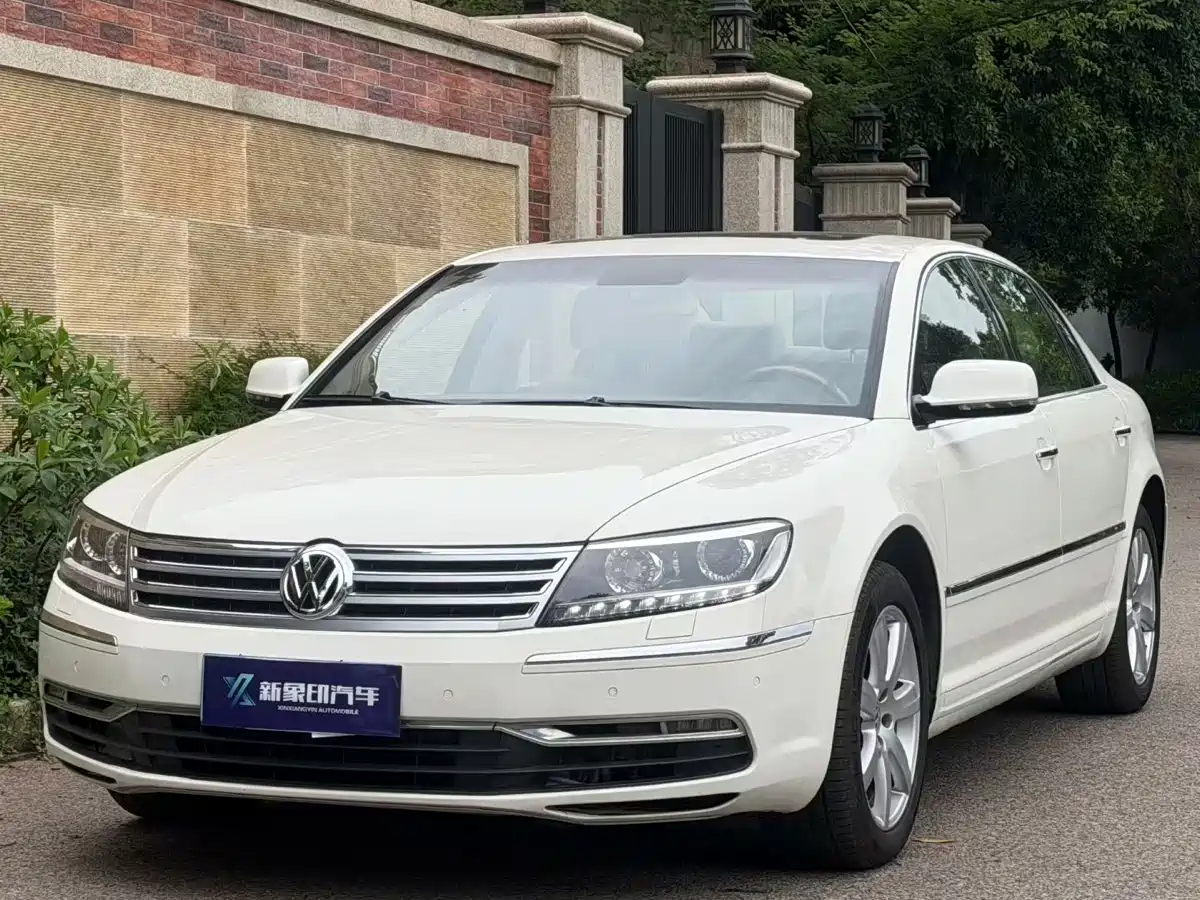 Volkswagen Phaeton 2012 3.6L Premium Custom фото 2