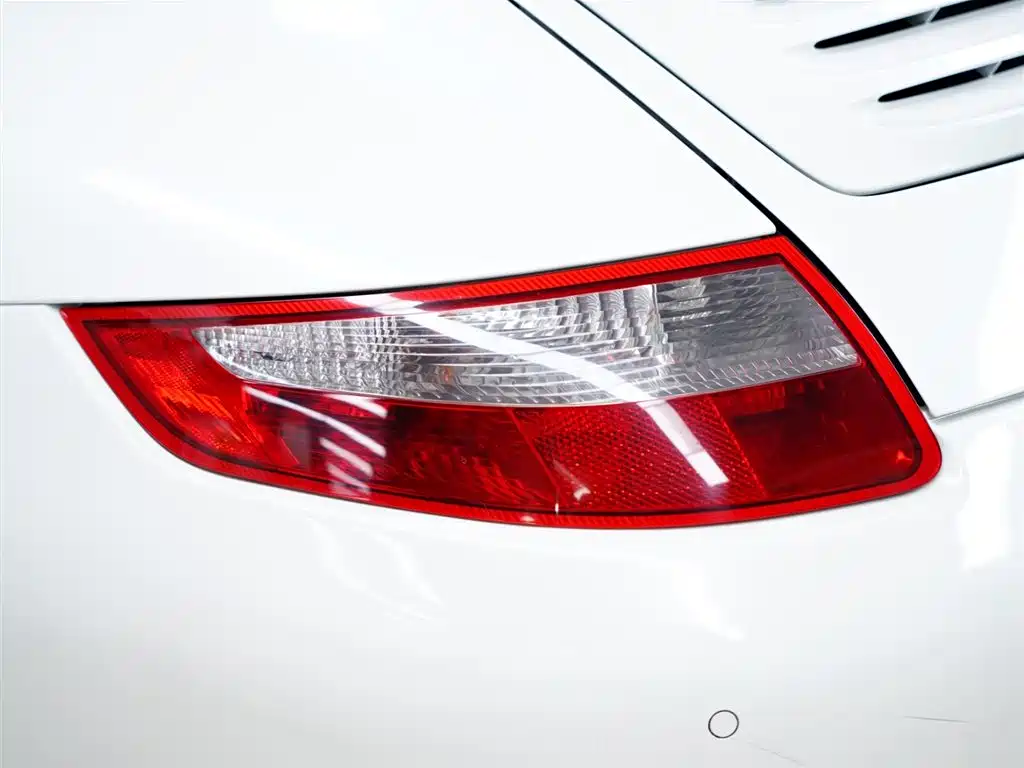 Photo 3 - Porsche 911