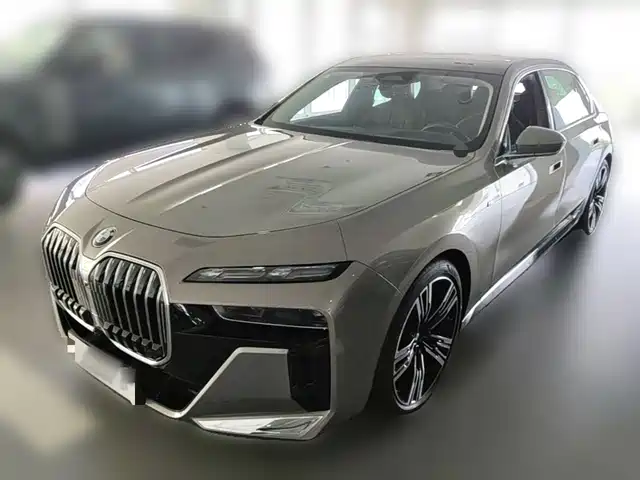 BMW 7 Series 2023 Model 740Li Leading M Sport Package