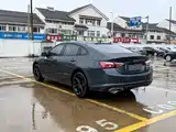 Photo 6 - Chevrolet Malibu XL