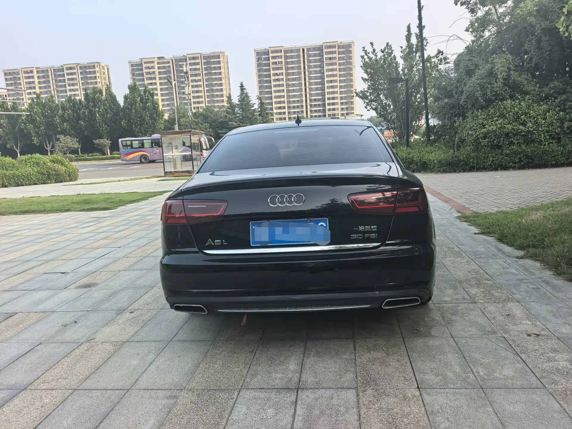 Фото 15 - Audi A6L