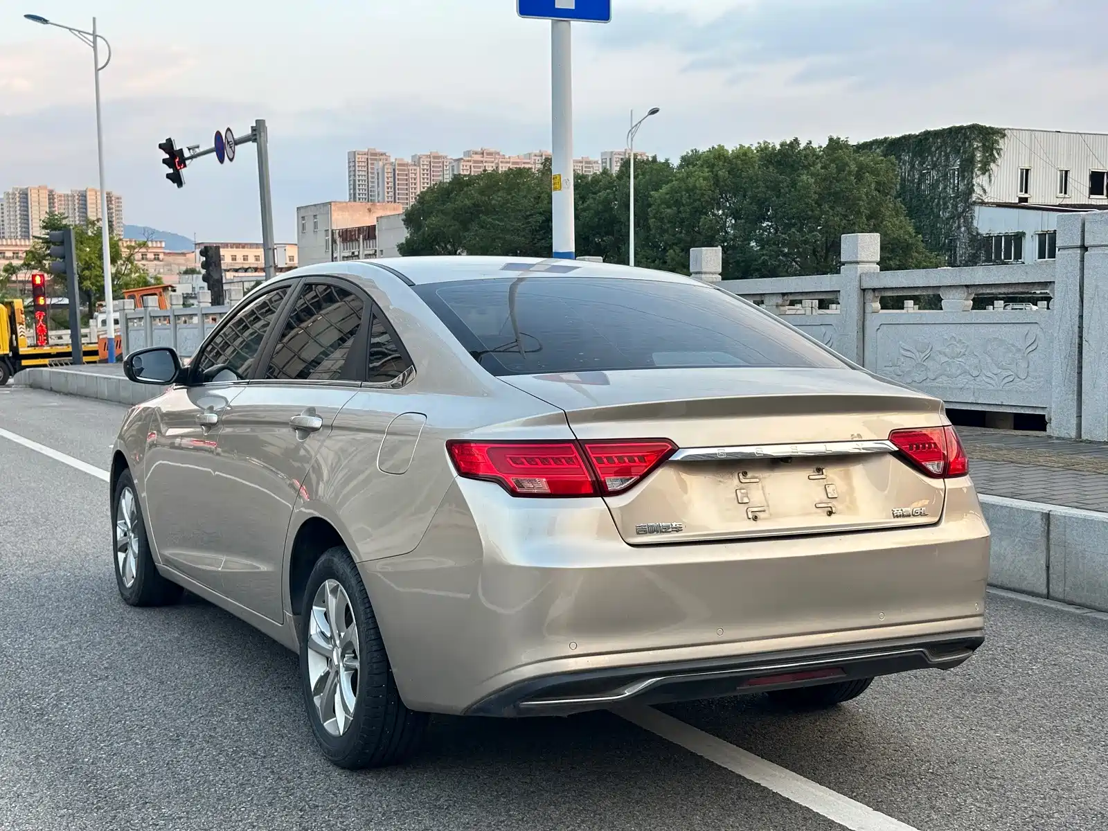 Photo 7 - Geely Emgrand GL