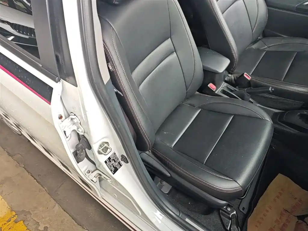 Toyota YARiS L Zhi Xiang 2018 1.5E CVT Champion Limited Edition фото 25