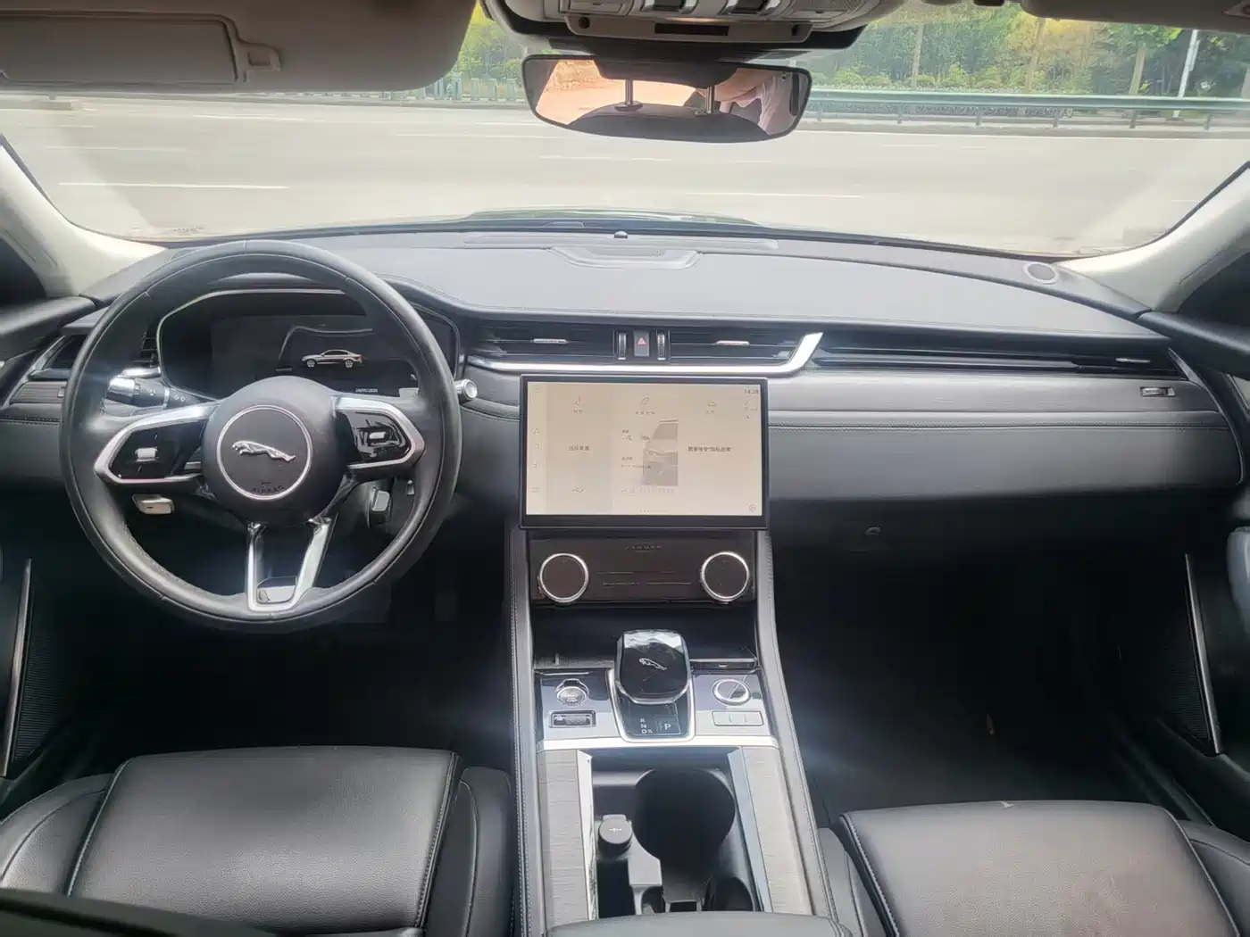 Jaguar XFL 2022 XFL 2.0T P200 2WD Elite Luxury фото 6