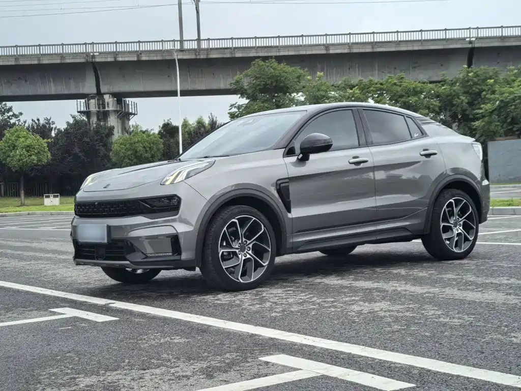 Lynk & Co 05 2020 2.0TD 2WD Shine Halo