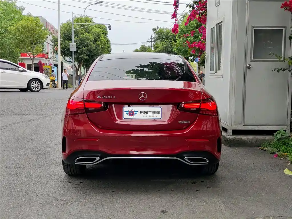 Mercedes-Benz A-Class 2023 A 200 L Fashion фото 5