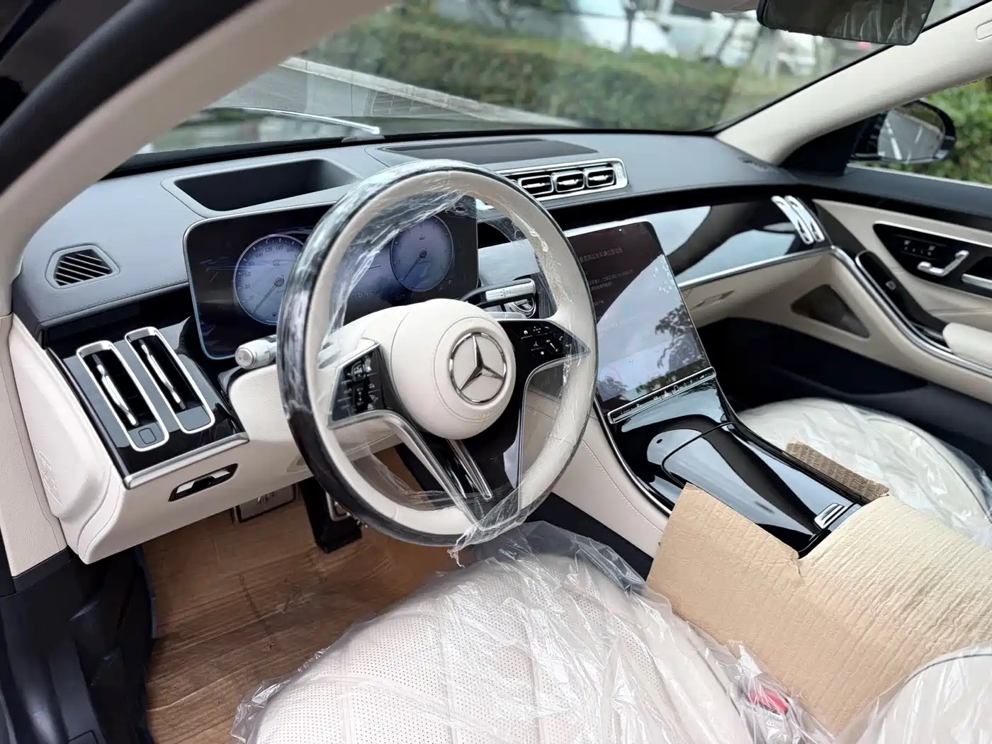 MERCEDES-BENZ MAYBACH S-CLASS