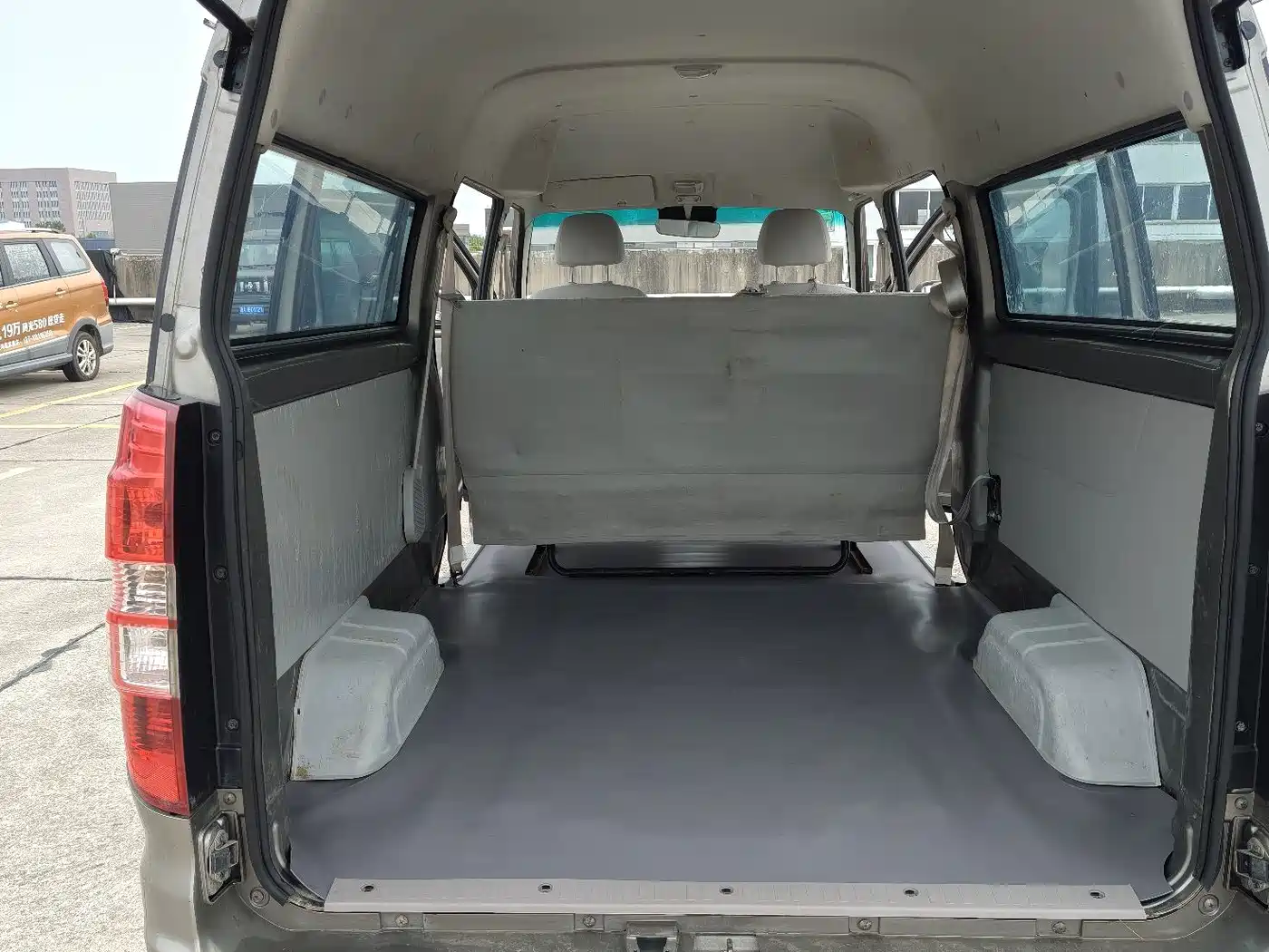 Jinbei New Hiace X30L 2021 2021 1.5L Fortune Central Air Conditioning Version Passenger Vehicle China VI SWC15M