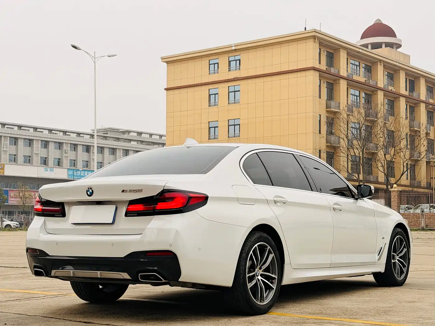BMW 5 Series 2022 525Li M Sport Package фото 7